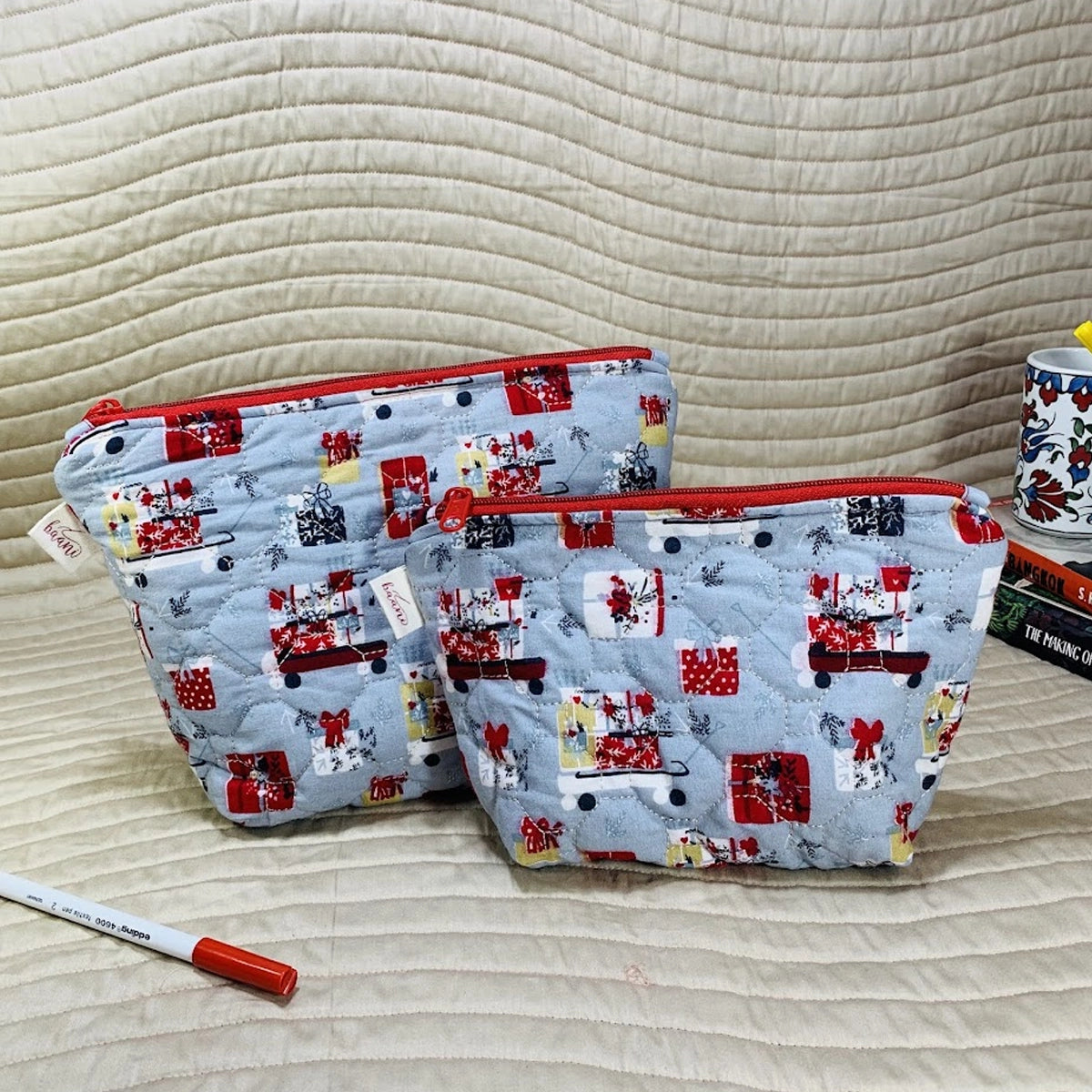 Daisy Pouches: Set of 2: Christmas Gifts Light Blue